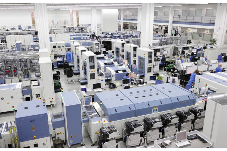 Praktický den v Elektronické továrně Siemens (Amberg, DE)