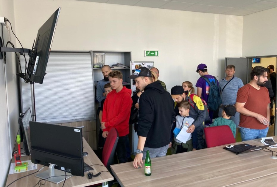 17569746836474-20-den-s-technikou-13-zari-2025