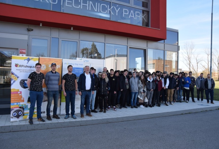 Den otevřených dveří v JVTP aneb Networking v praxi