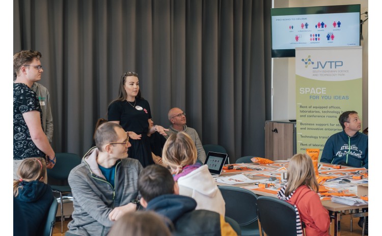 Jihočeský Digi Hub podpořil malé programátory na FAMILY DAY CZECHITAS