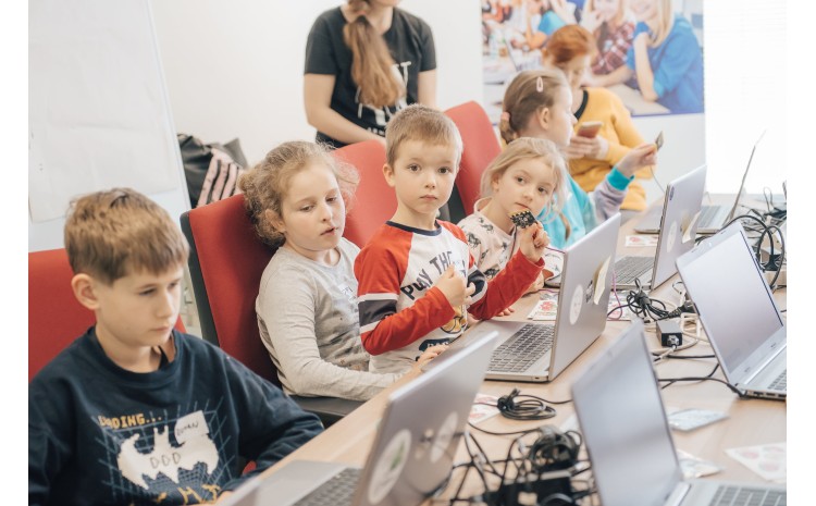 Jihočeský Digi Hub podpořil malé programátory na FAMILY DAY CZECHITAS