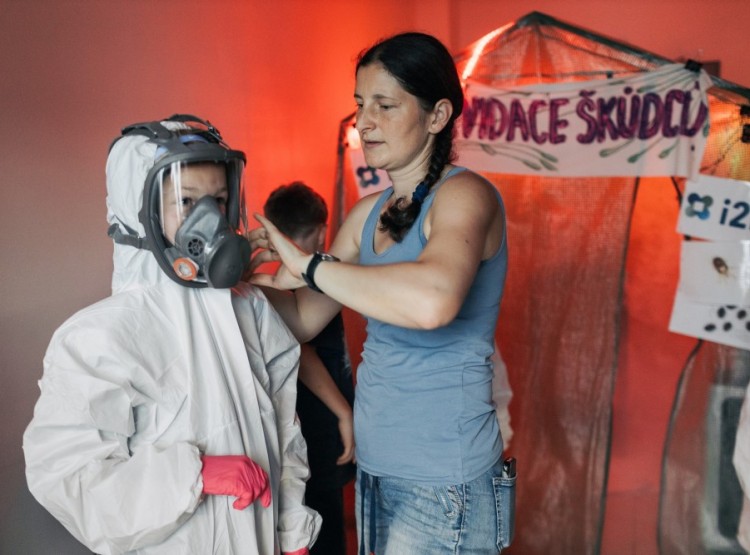 Den dětí s vědou a technikou: Kde se zábava setkává s poznáním!