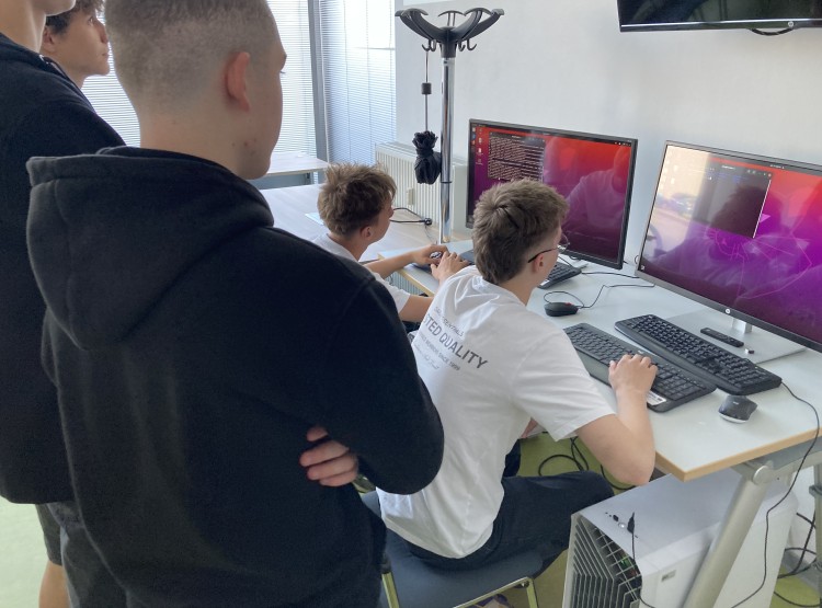 Technologie budoucnosti na dosah. Jihočeský Digi Hub uspořádal inspirativní den pro studenty středních škol