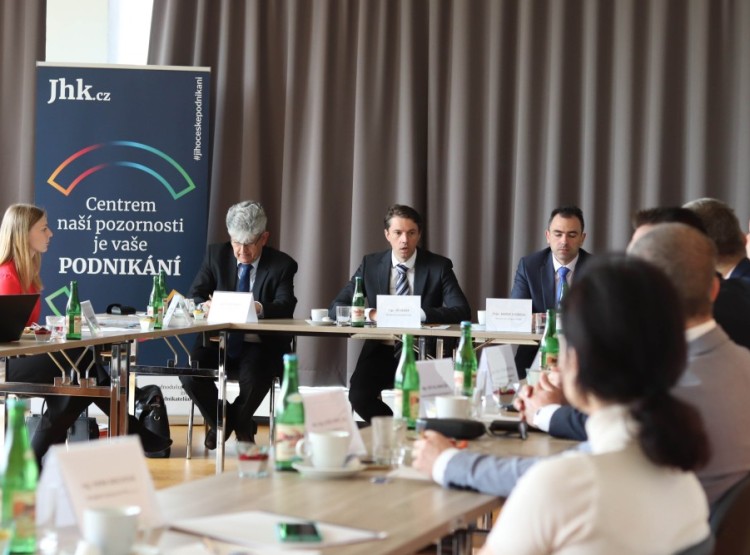 Kulatý stůl se zastupci ministerstva zahraničních věcí