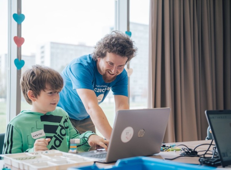 Jihočeský Digi Hub podpořil malé programátory na FAMILY DAY CZECHITAS