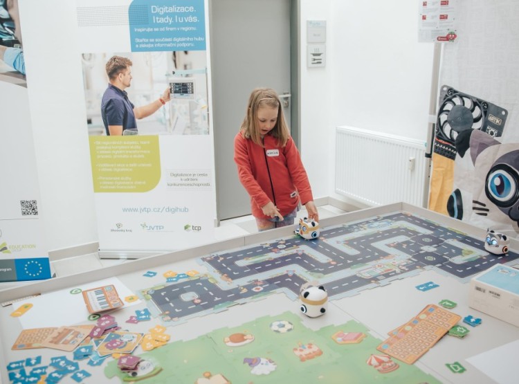 Jihočeský Digi Hub podpořil malé programátory na FAMILY DAY CZECHITAS