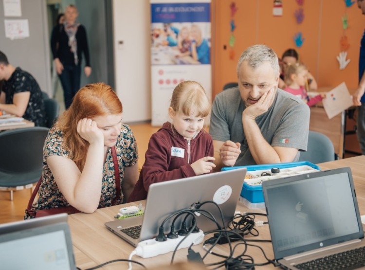 Jihočeský Digi Hub podpořil malé programátory na FAMILY DAY CZECHITAS