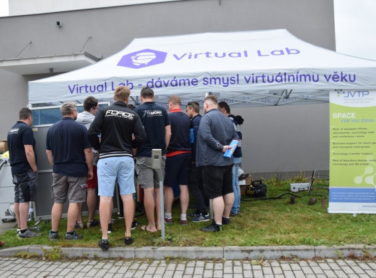 V JVTP se konal Workshop s ukázkami laserových technologií