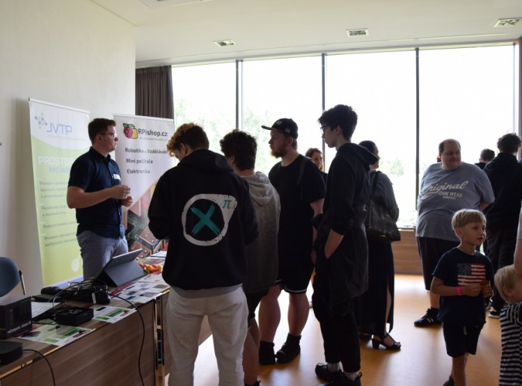 Den otevřených dveří laboratoře technologií umělé inteligence v JVTP