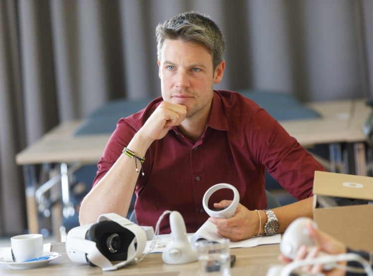 Pilotní kurzy zaměřené na praktické využití virtuální a rozšířené reality