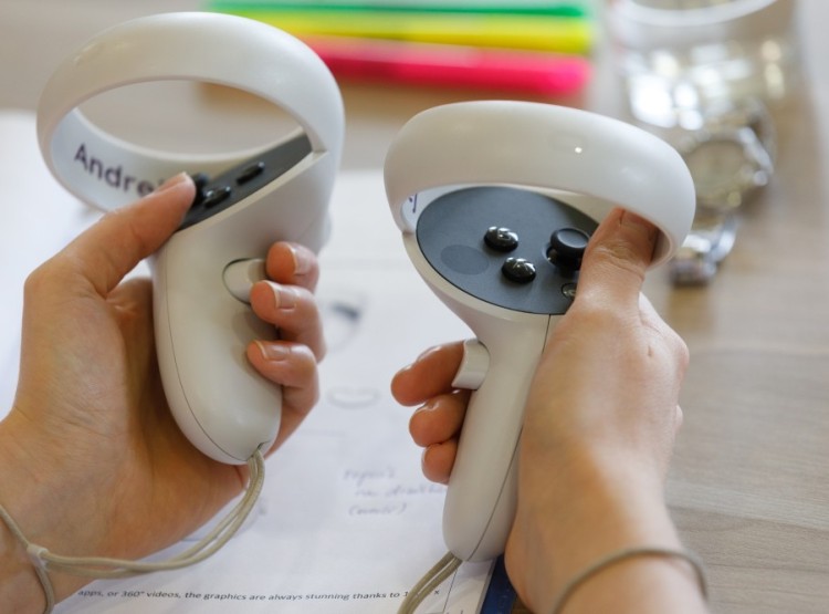 Pilotní kurzy zaměřené na praktické využití virtuální a rozšířené reality