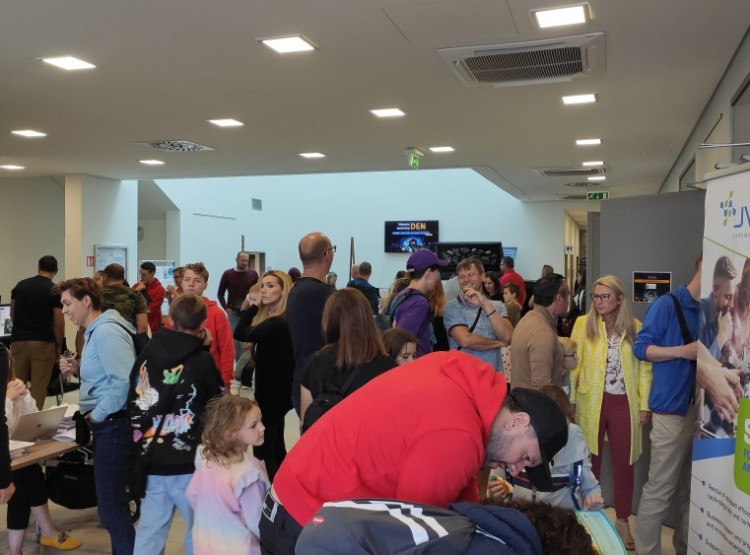 500! Tolik vás přišlo na Vědeckotechnický den JVTP