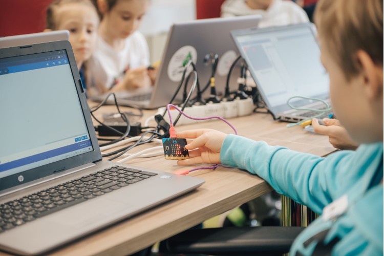 Jihočeský Digi Hub podpořil malé programátory na FAMILY DAY CZECHITAS