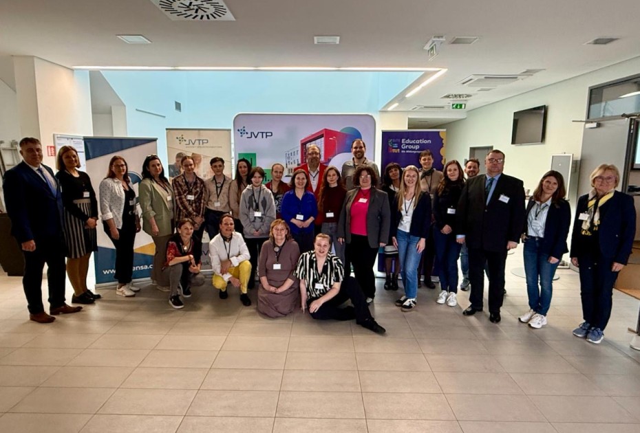 6007388d-fda4-4cfc-b7c8-677f2935acfd